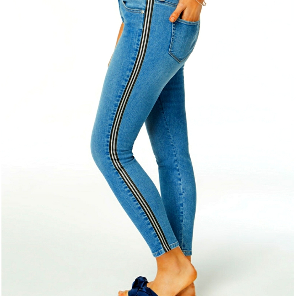 " Special Sale" Maison Jules Skinny Ankle Jeans